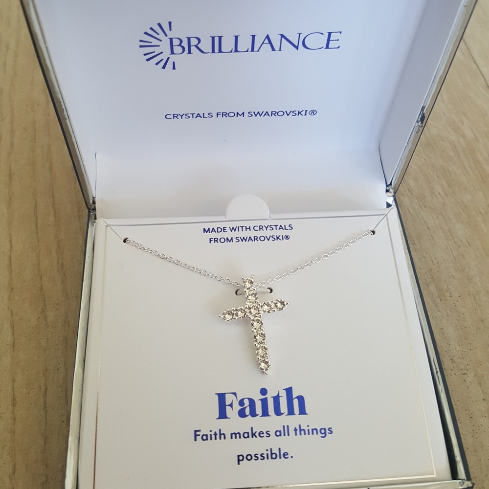 Swarovski  cross necklace - Picture 7 of 8